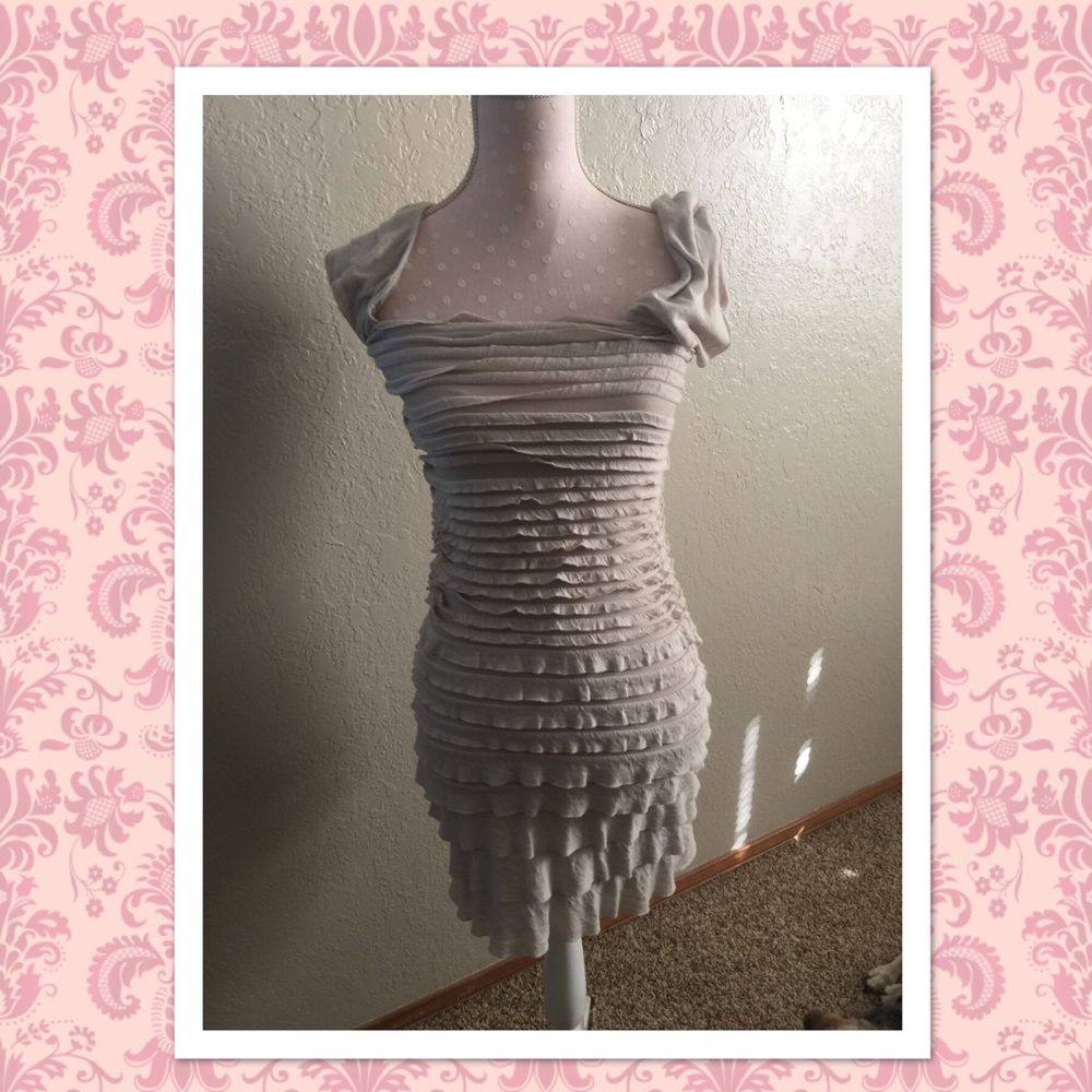 Soft, ruffled, and forgiving cocktail dress 🌹